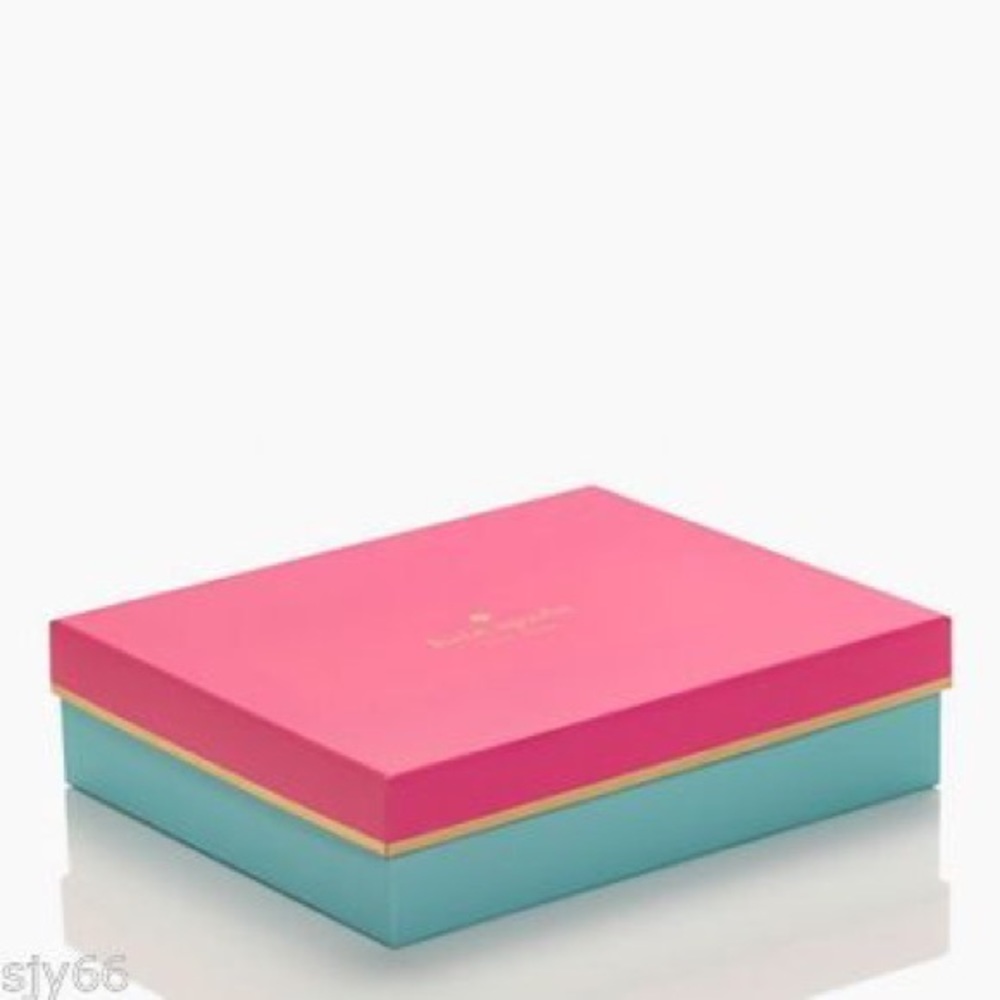 RARE! Kate Spade Passport Holder in GIFT BOX Red Leather - Picture 11 of 15